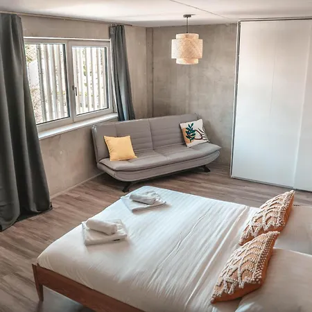 Sunset Club - Loft - 155 M2 Sichtbeton - Zentral Апартаменты *